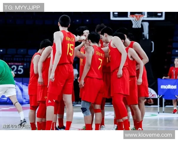 日本男篮与中国队激战正酣谁能在亚洲篮球舞台上笑到最后